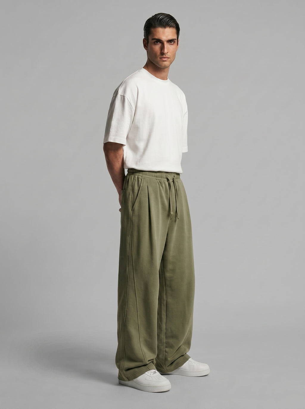 Two Tuck Wide Leg Pants