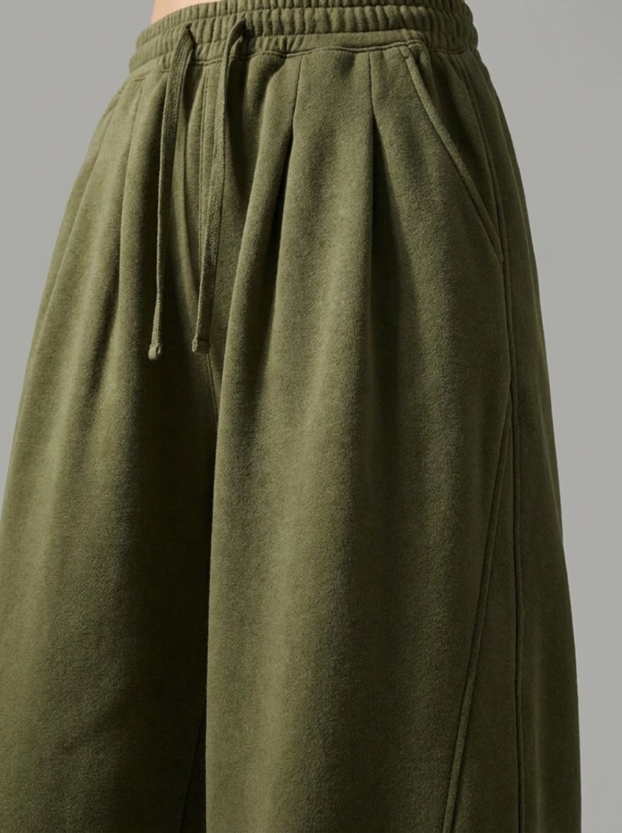 Two Tuck Wide Leg Pants